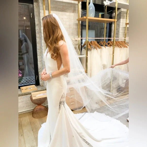 Beautiful dress in perfect condition - Picture 7 of 7